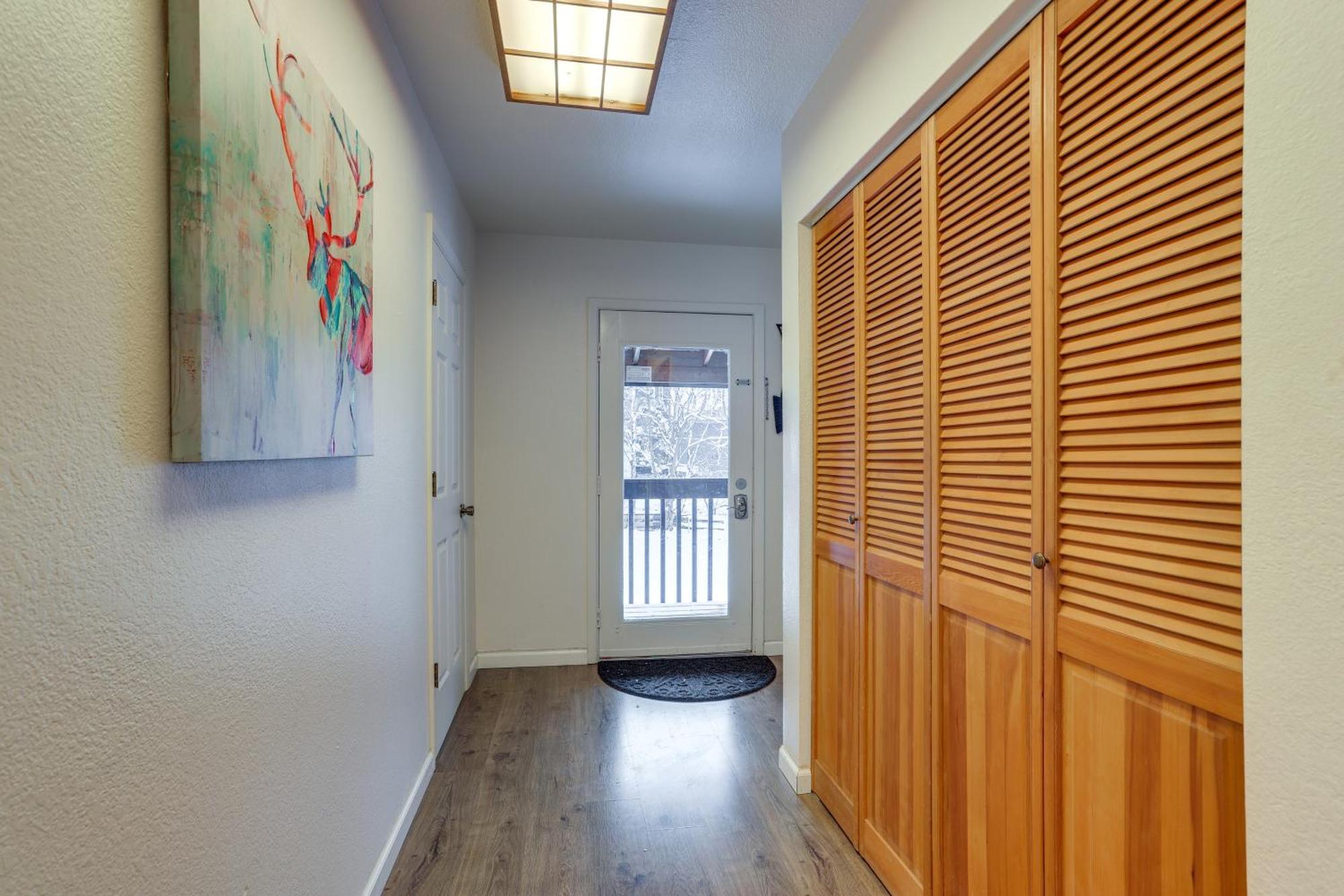 Waterfront Apt, Walk To Town And Coastal Trail! Anchorage Exterior photo